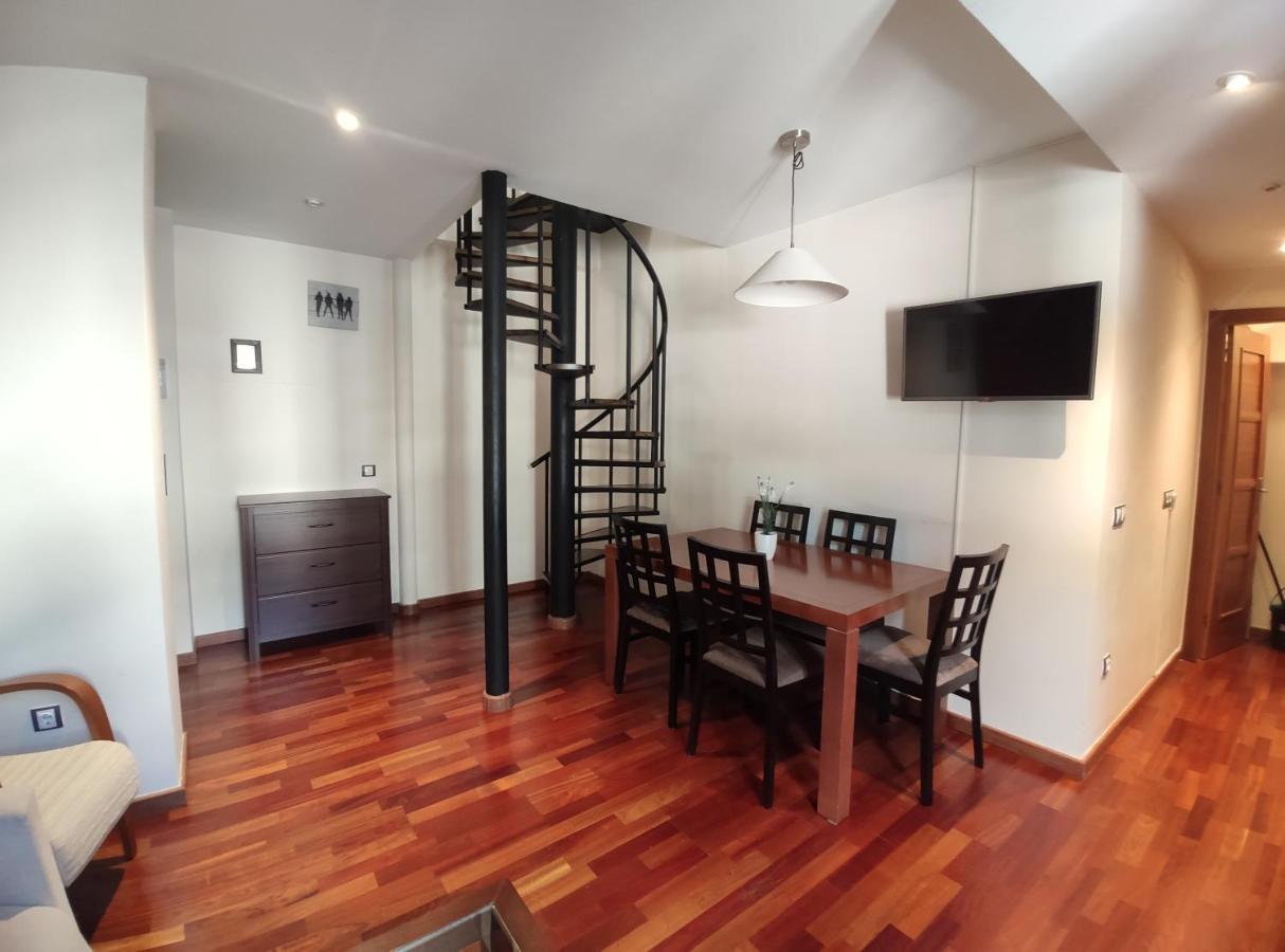 Apartamento Montes De Villanúa Exteriör bild